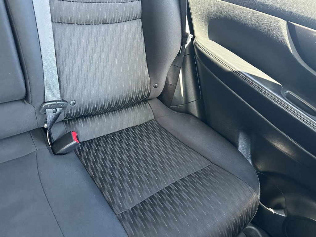 2018 Nissan Rogue Image 17