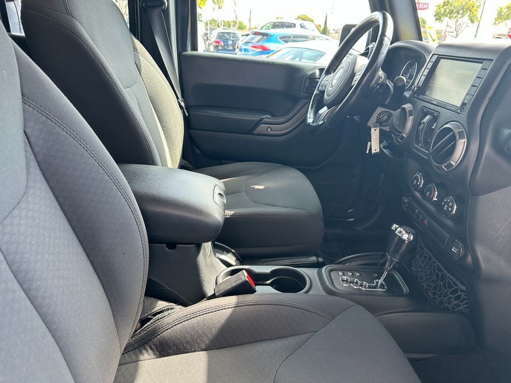 2018 Jeep Wrangler Image 9