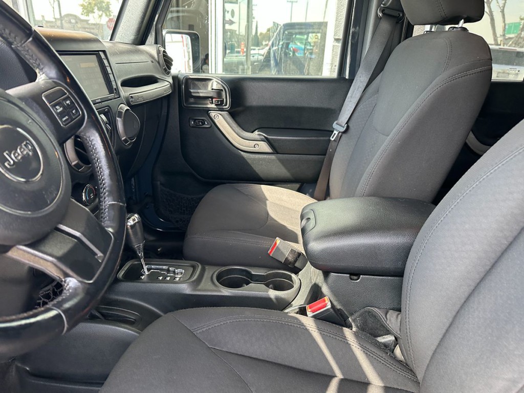 2018 Jeep Wrangler Image 14