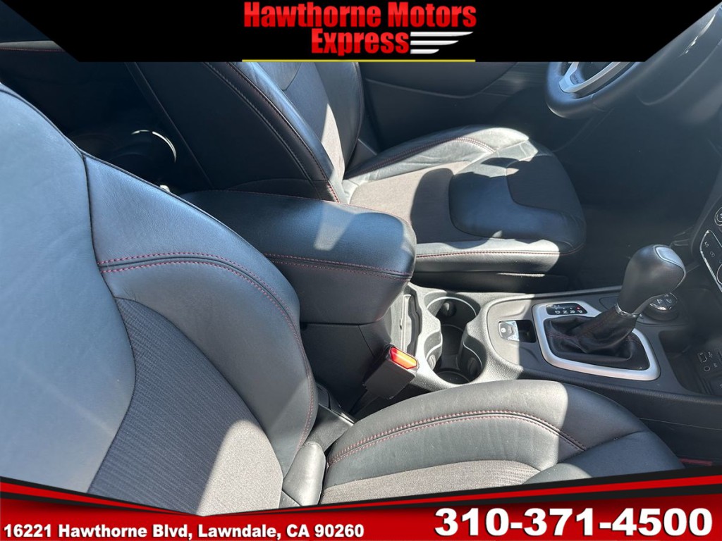 2014 Jeep Cherokee Image 16
