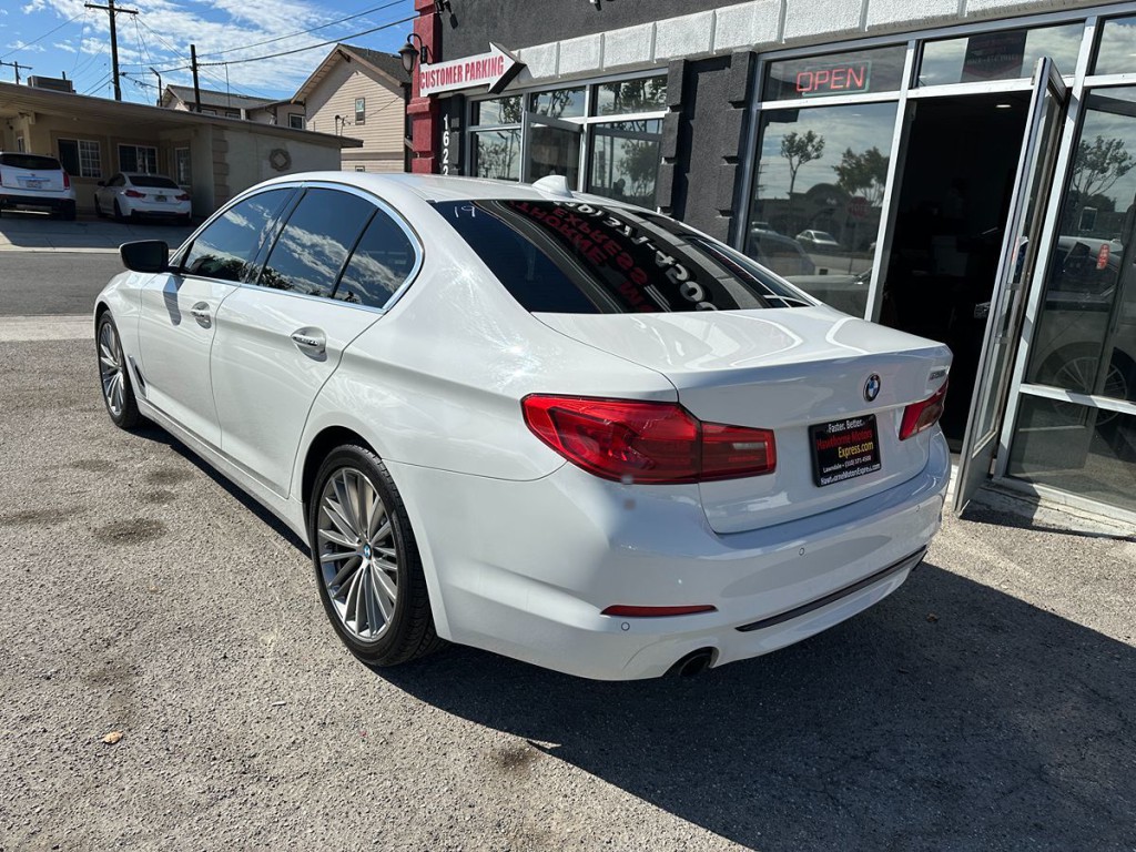 2018 BMW 5 Series Image 5