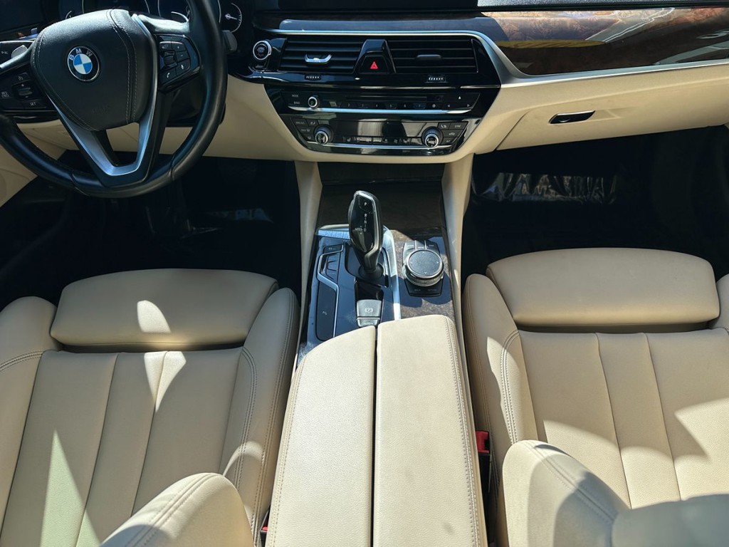 2018 BMW 5 Series Image 10