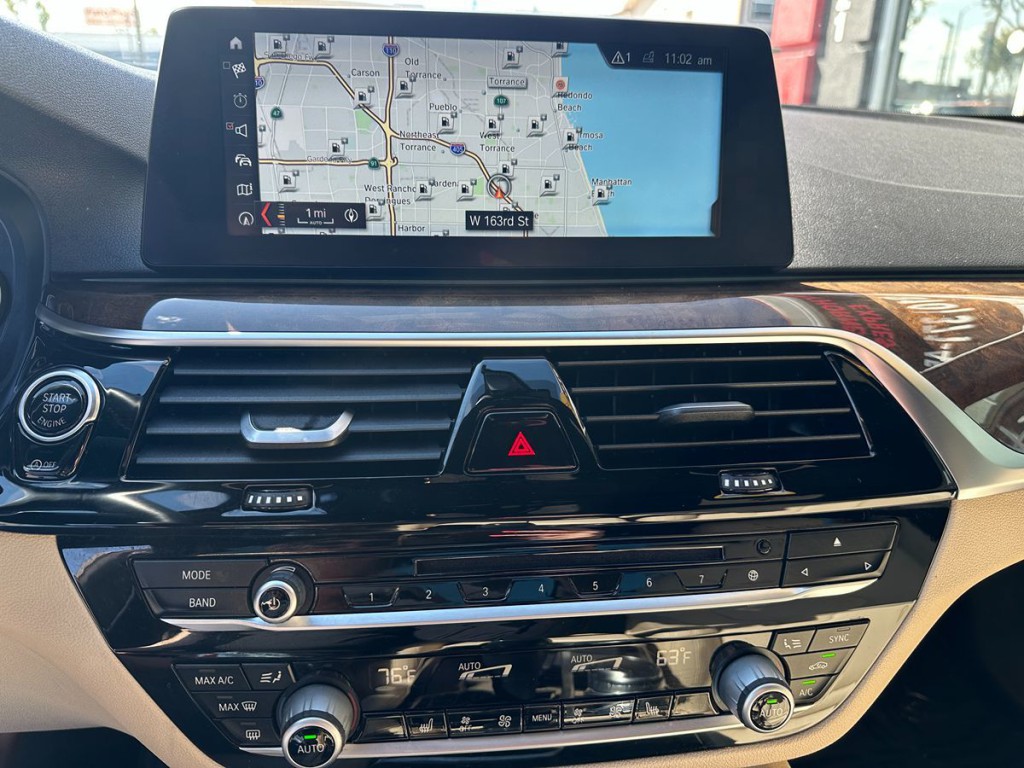2018 BMW 5 Series Image 11