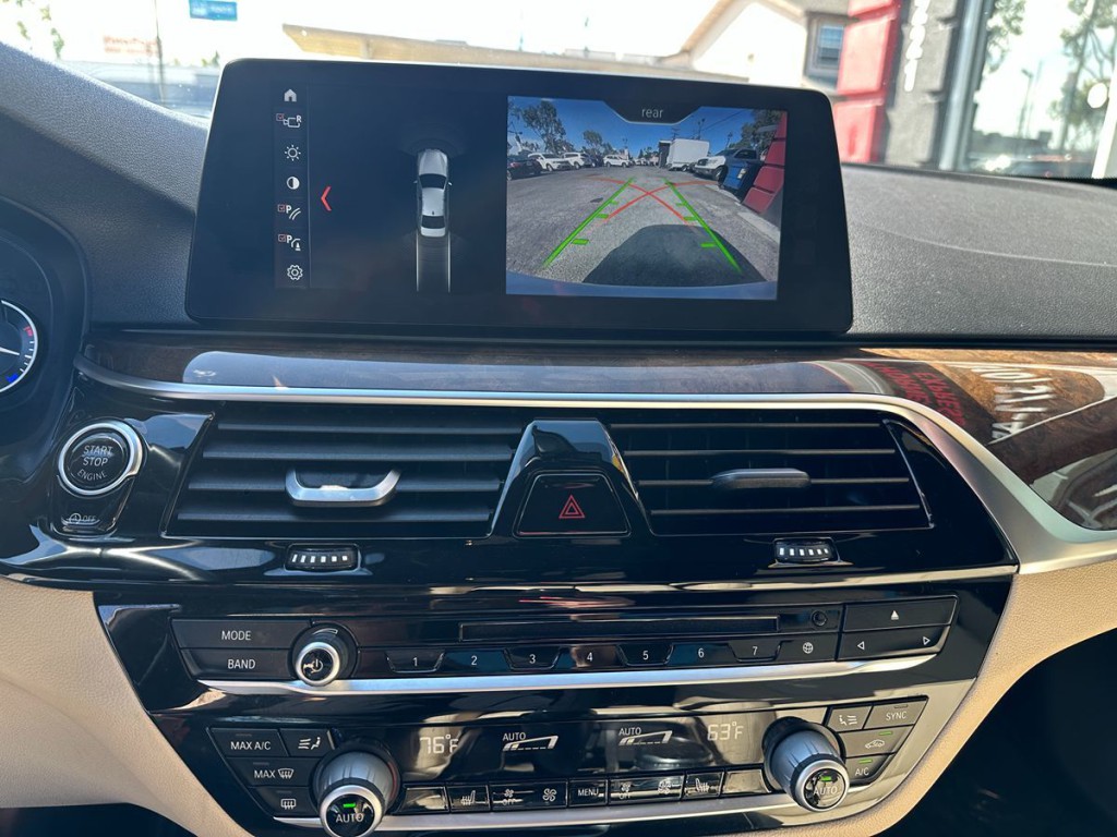 2018 BMW 5 Series Image 12