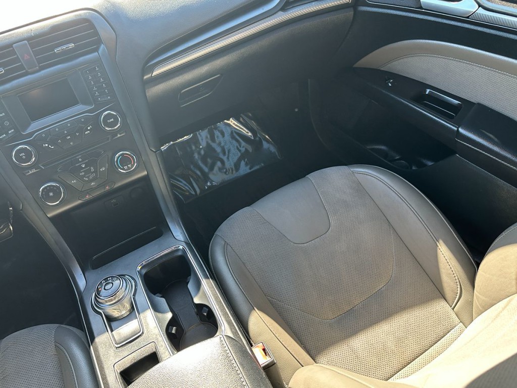 2017 Ford Fusion Image 13