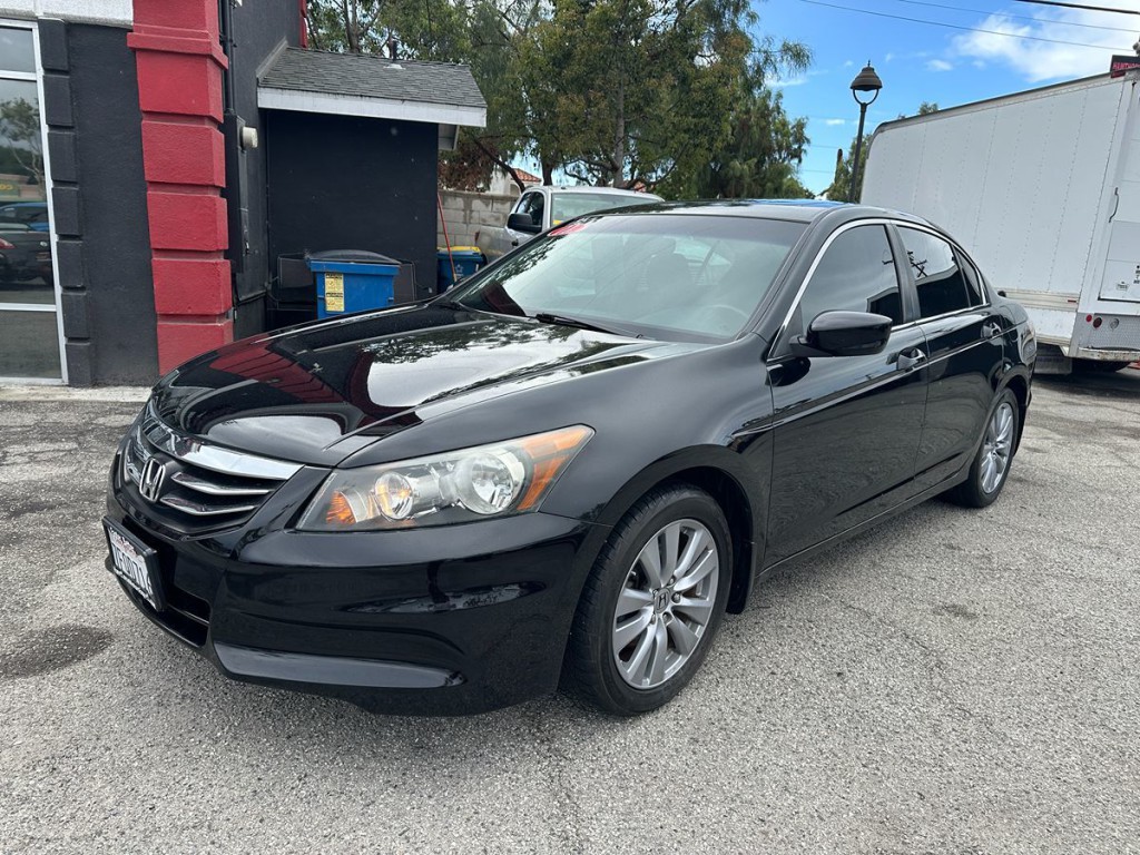 2011 Honda Accord Image 3