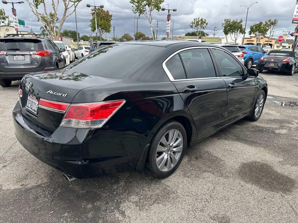 2011 Honda Accord Image 6