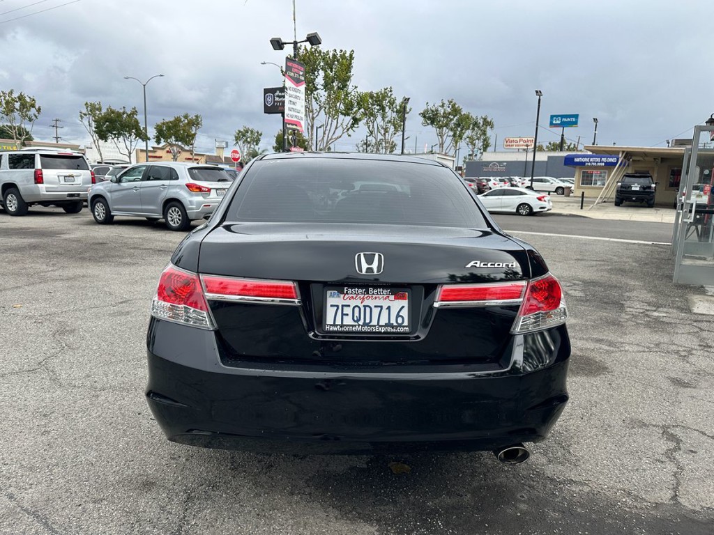 2011 Honda Accord Image 7