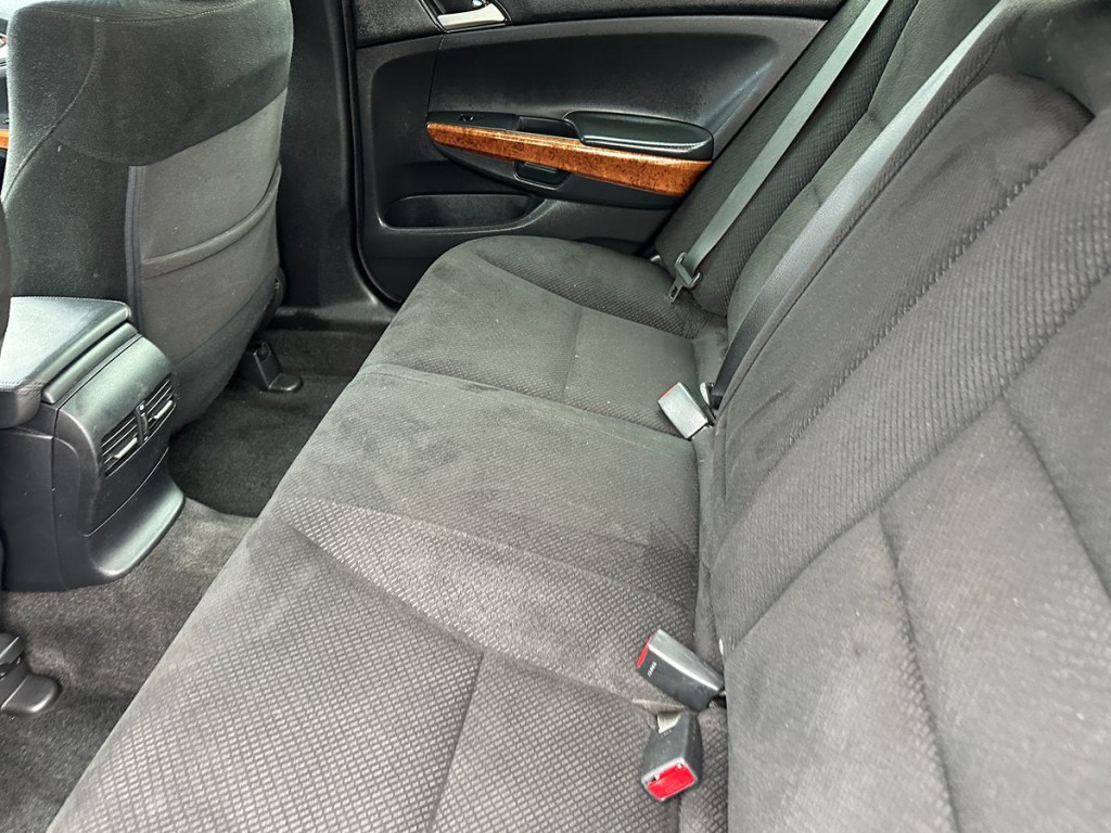 2011 Honda Accord Image 20