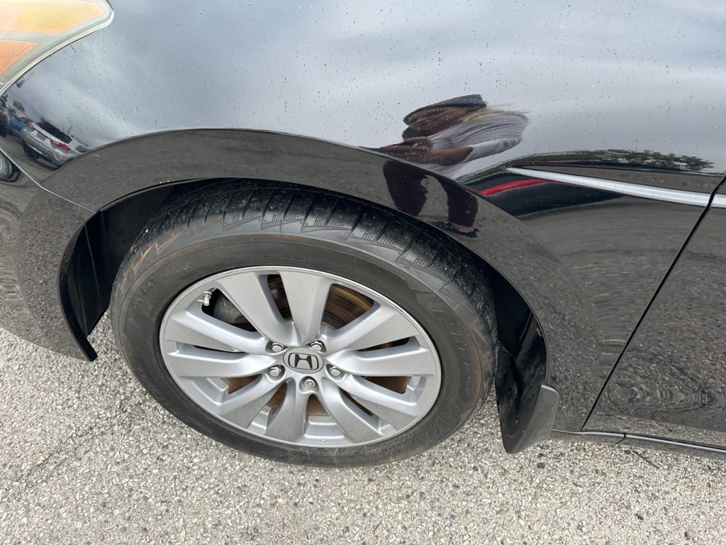2011 Honda Accord Image 21