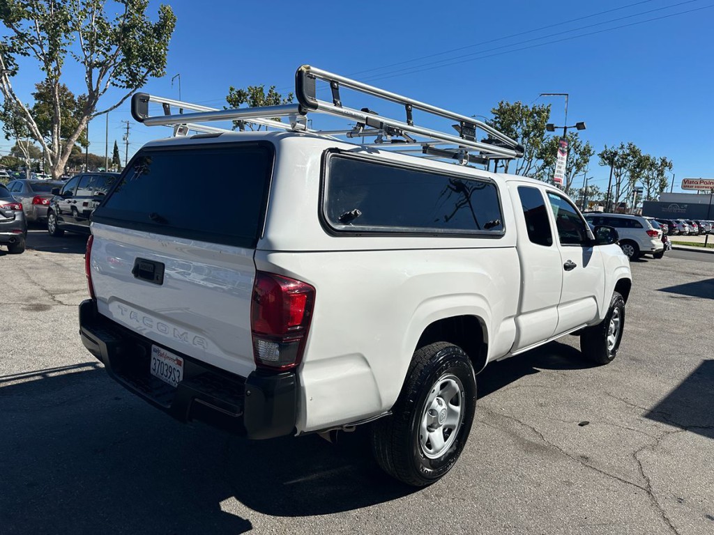 2022 Toyota Tacoma Image 8