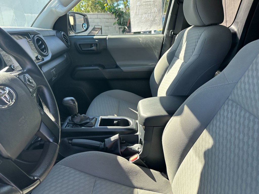 2022 Toyota Tacoma Image 14