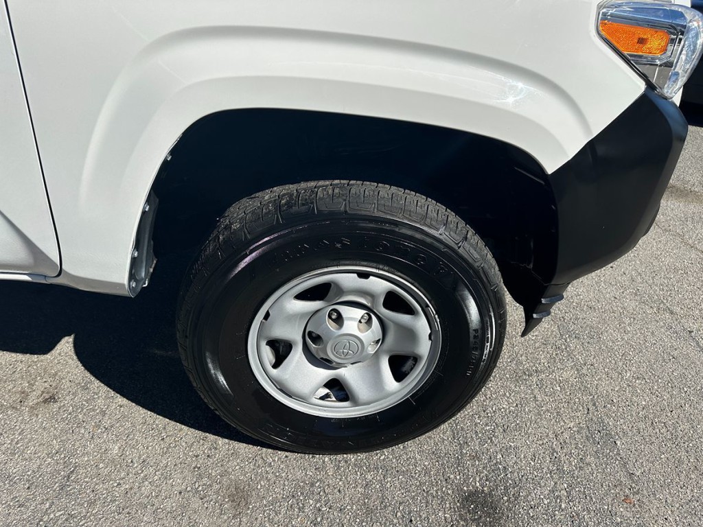 2022 Toyota Tacoma Image 21