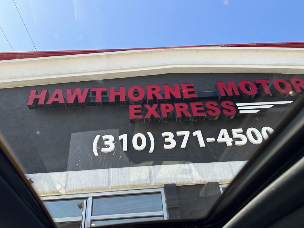 2016 Hyundai Genesis Image 15