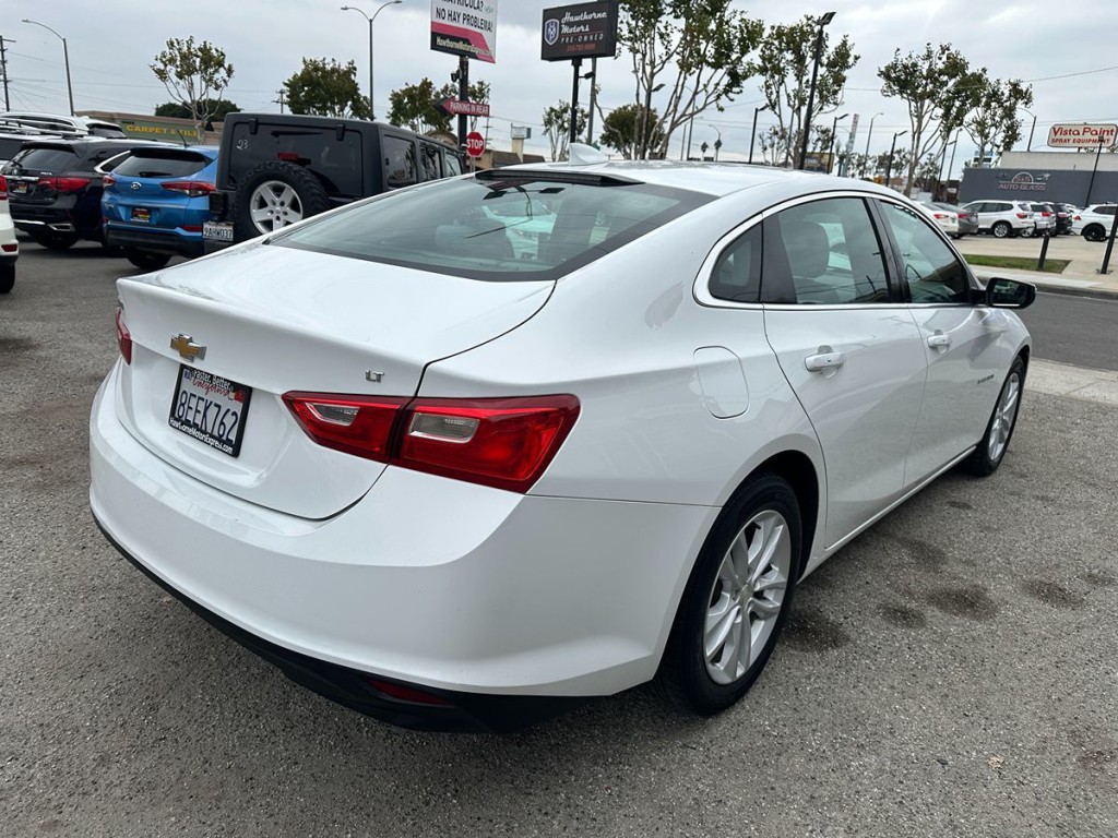 2018 Chevrolet Malibu Image 9
