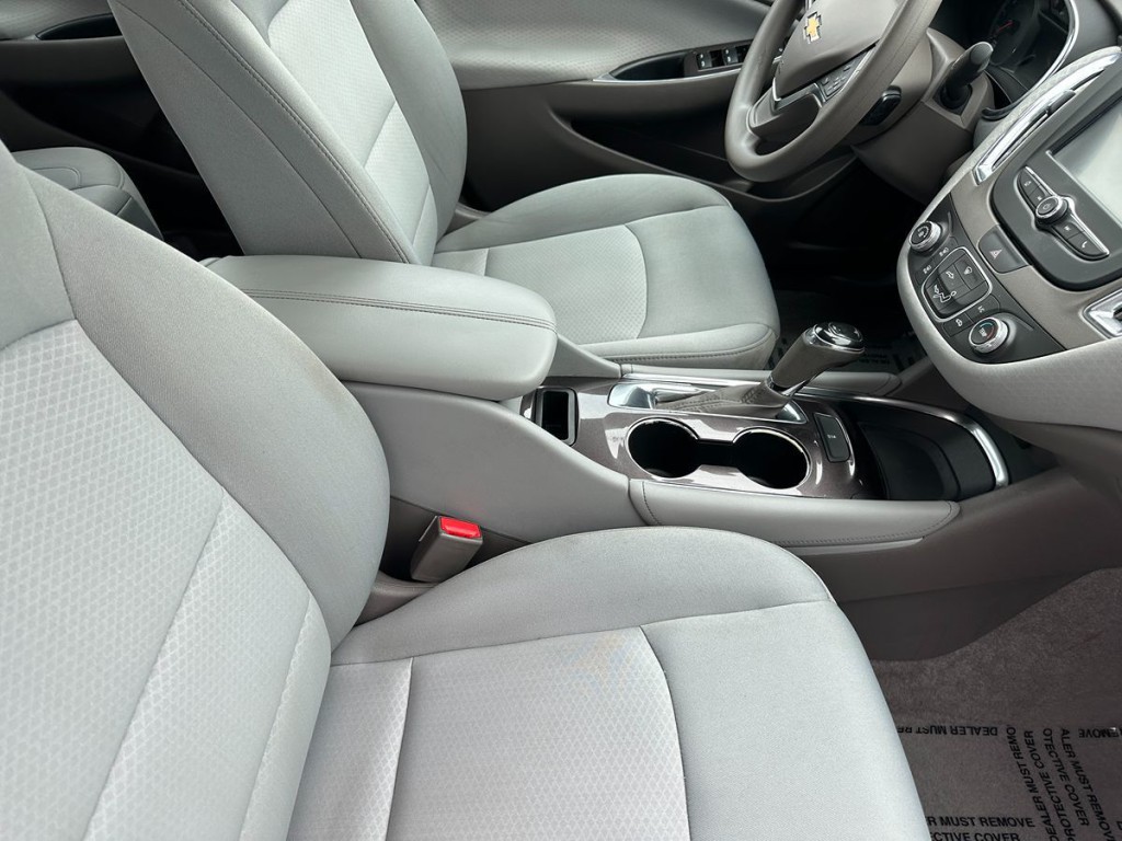 2018 Chevrolet Malibu Image 10