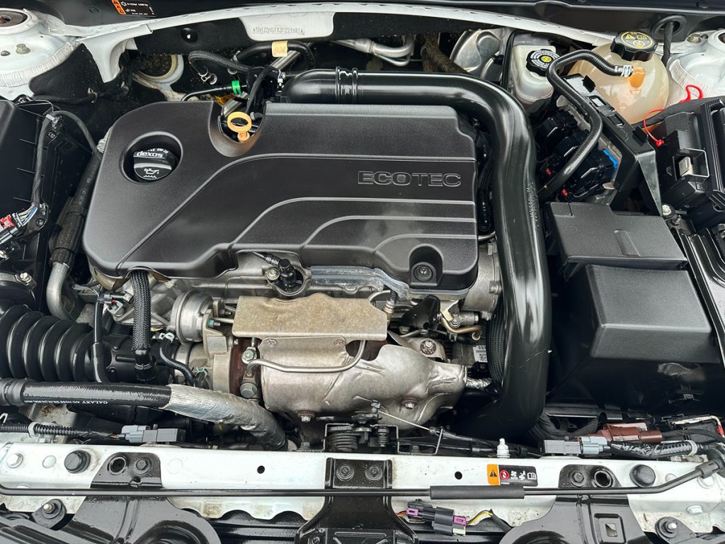 2018 Chevrolet Malibu Image 24