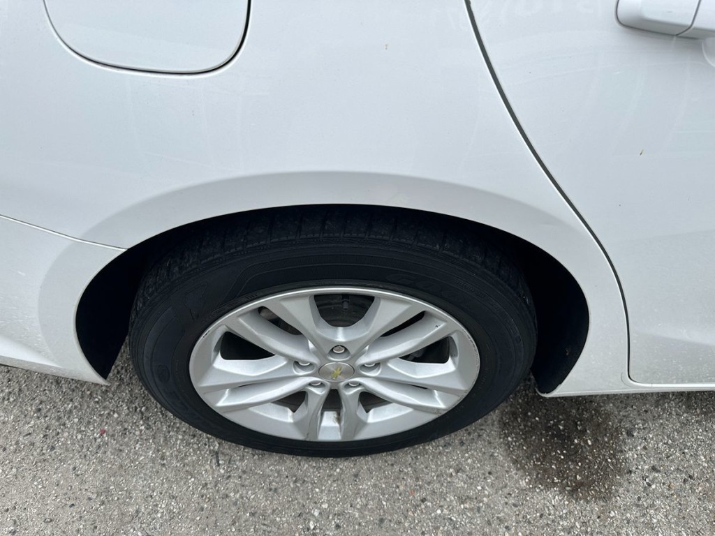 2018 Chevrolet Malibu Image 25