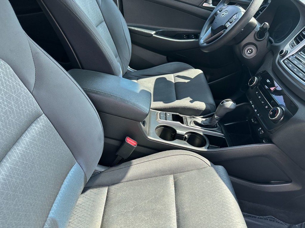 2017 Hyundai Tucson Image 8