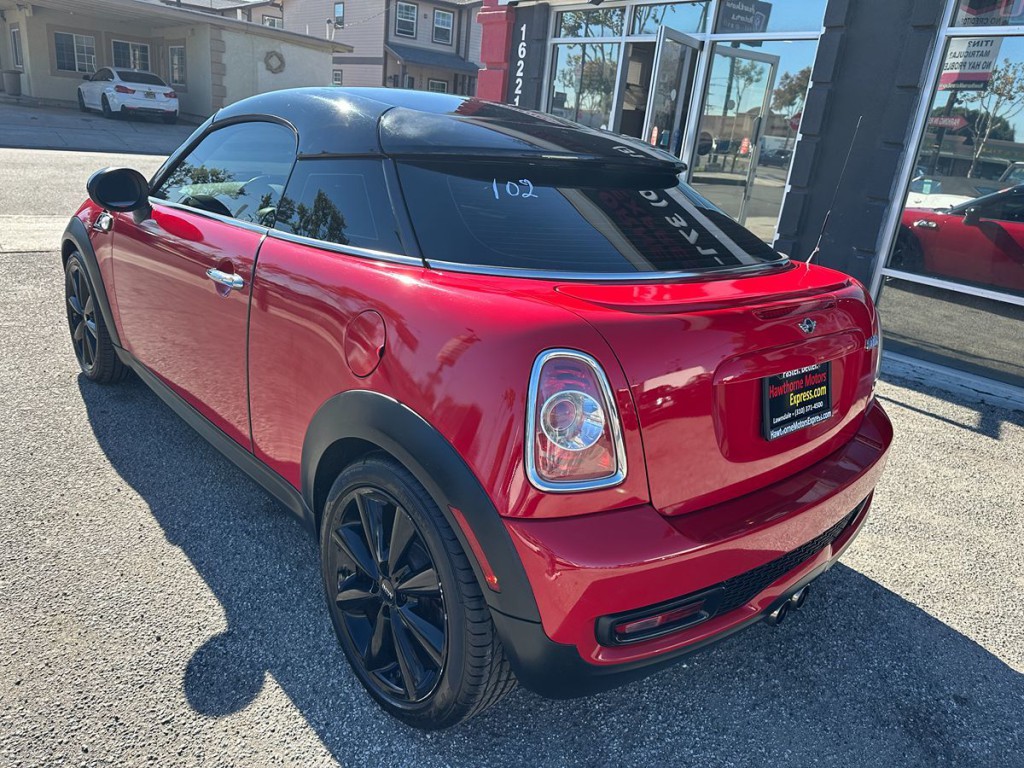 2012 MINI Cooper Image 5