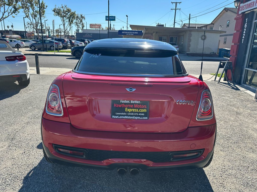 2012 MINI Cooper Image 6