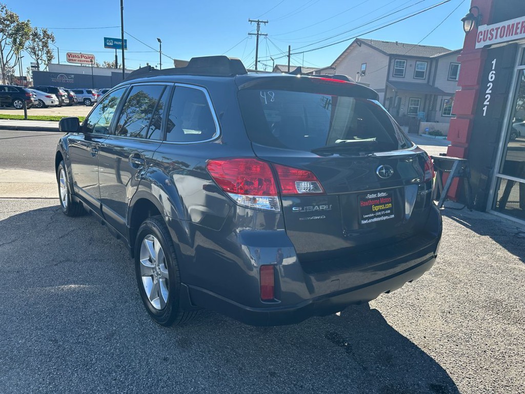 2013 Subaru Outback Image 5