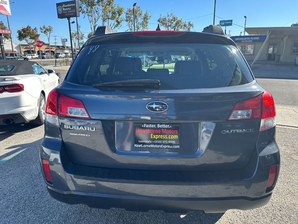 2013 Subaru Outback Image 6