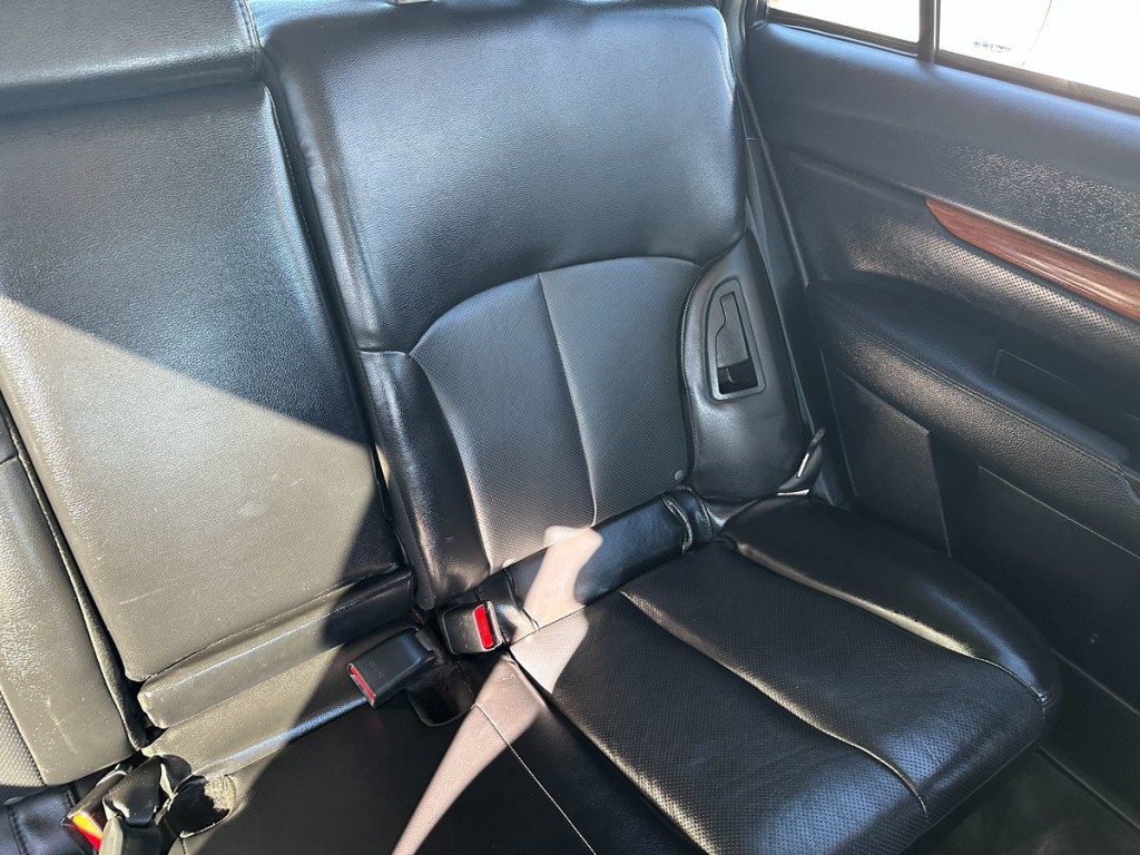 2013 Subaru Outback Image 16