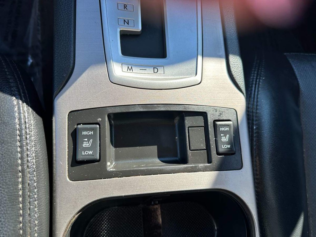 2013 Subaru Outback Image 22