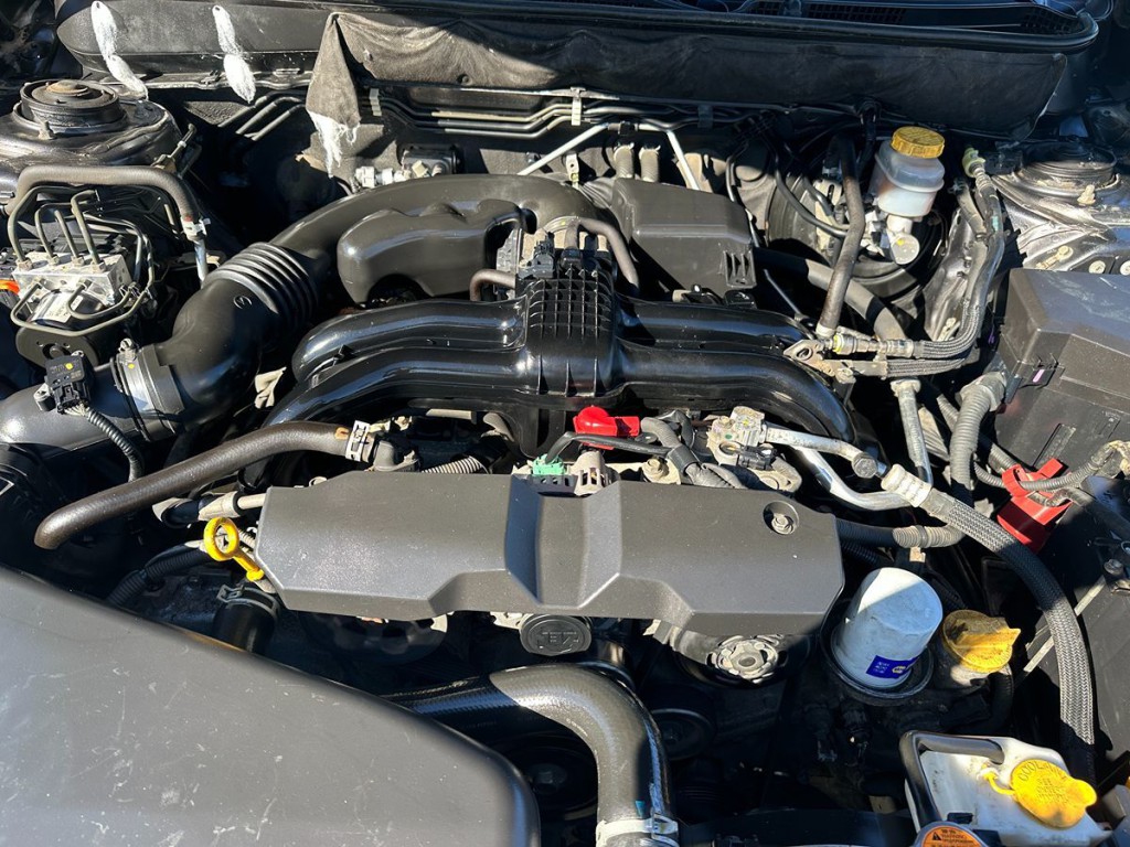 2013 Subaru Outback Image 23