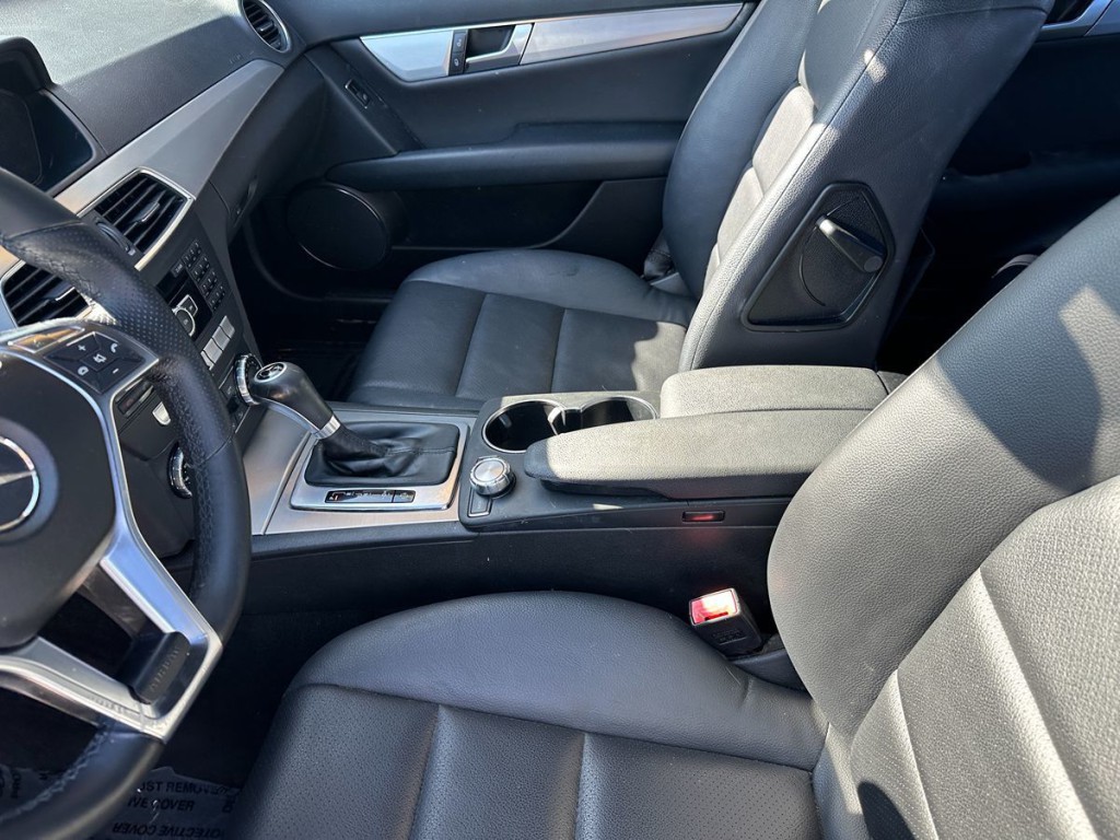 2014 Mercedes-Benz C-Class Image 9