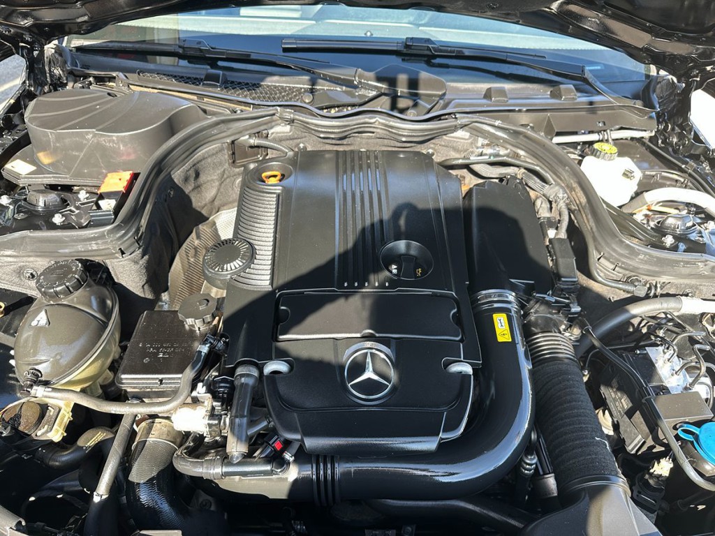 2014 Mercedes-Benz C-Class Image 22