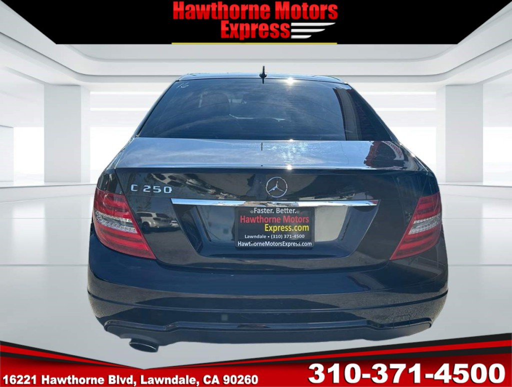 2014 Mercedes-Benz C-Class Image 6