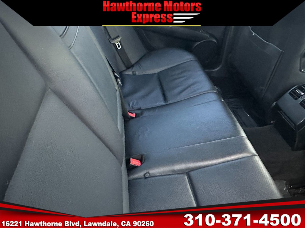 2014 Mercedes-Benz C-Class Image 21