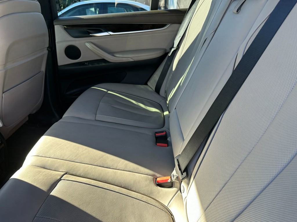 2018 BMW X5 Image 21