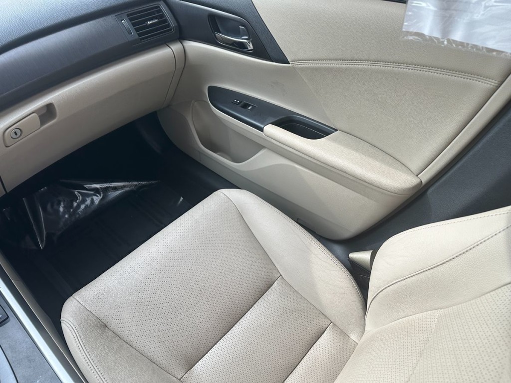 2014 Honda Accord Image 10