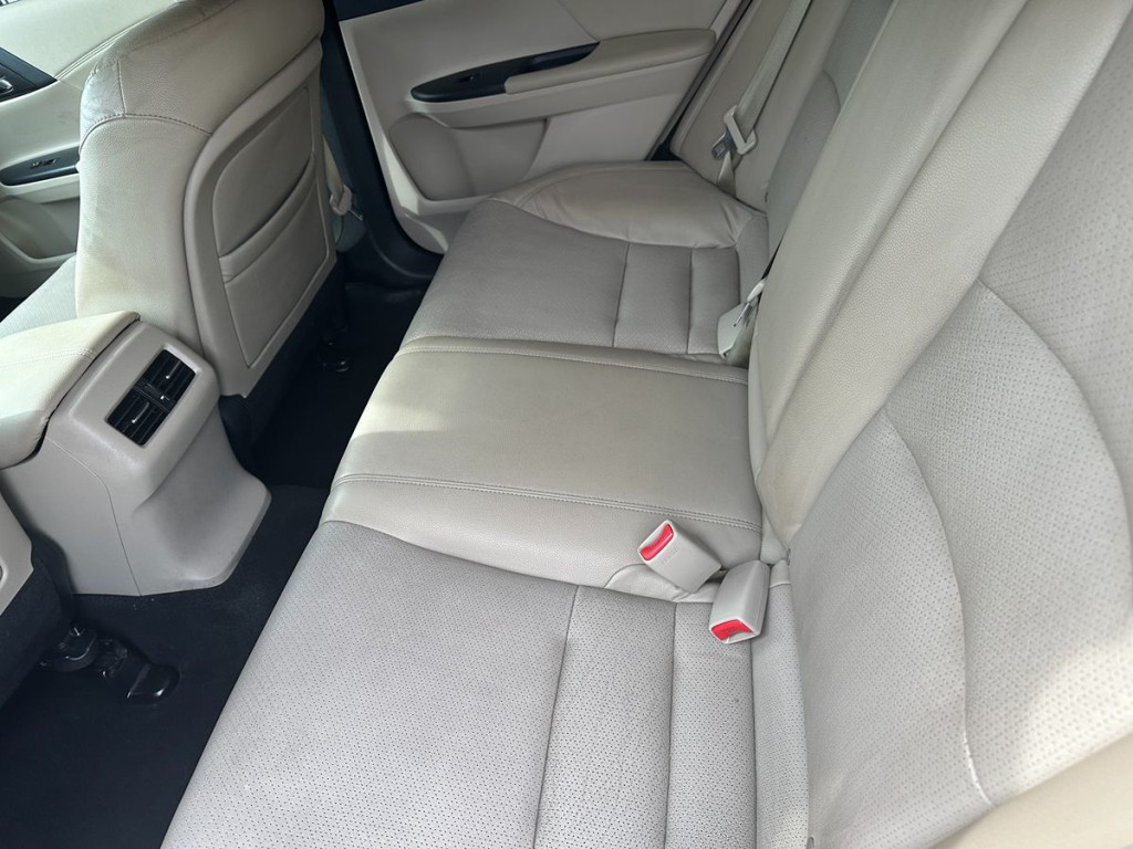 2014 Honda Accord Image 16
