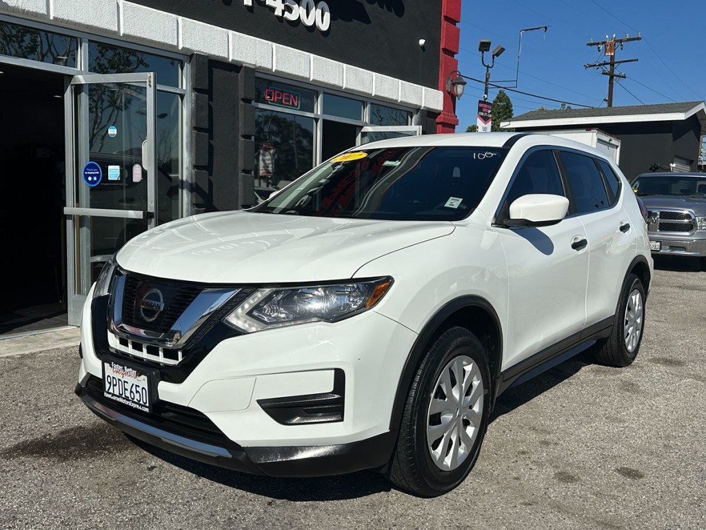 2017 Nissan Rogue Image 3