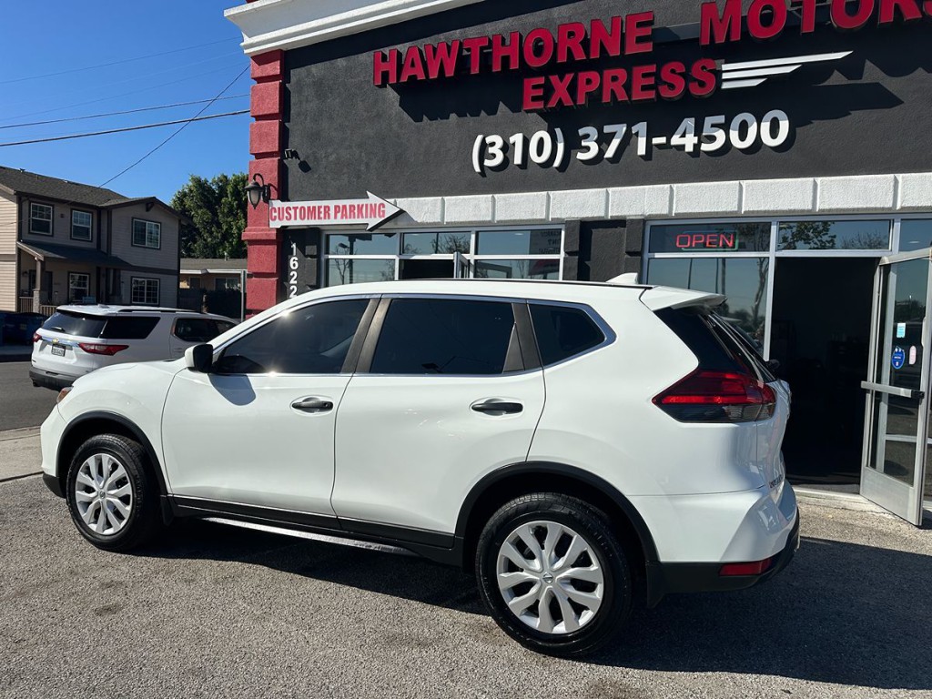 2017 Nissan Rogue Image 5