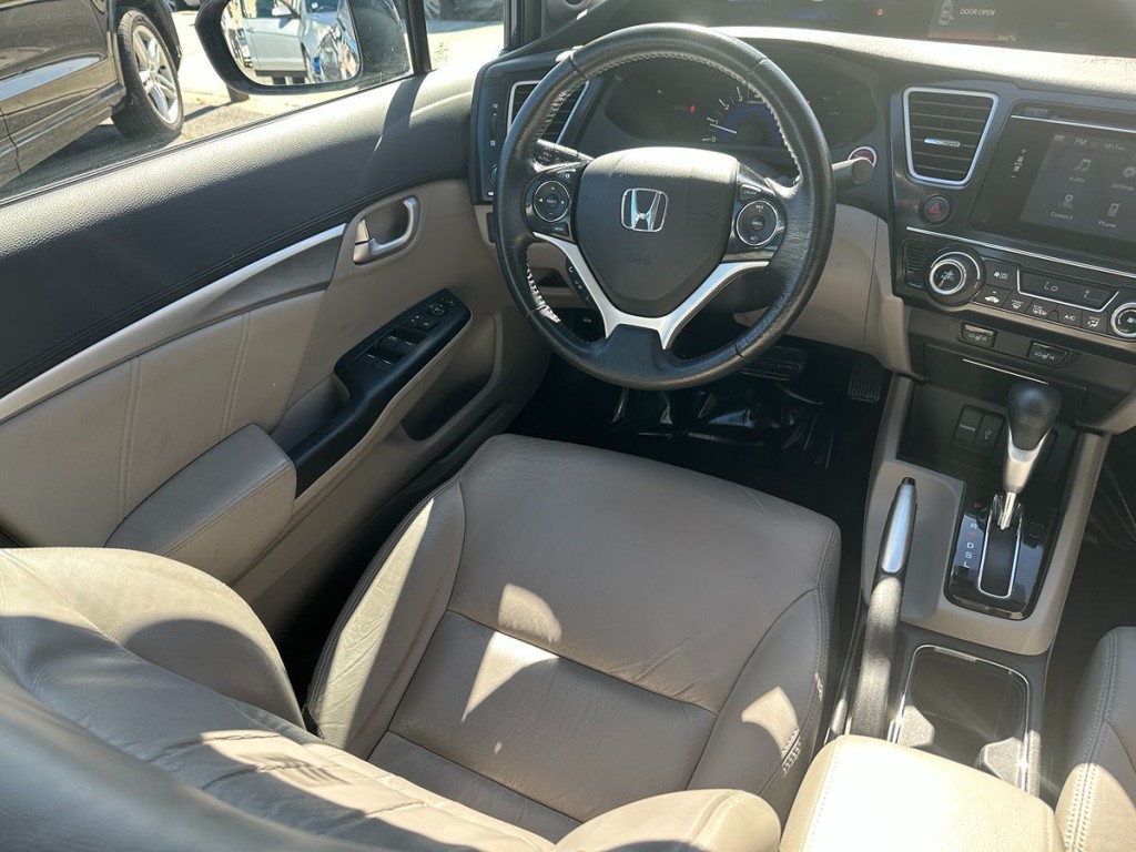 2015 Honda Civic Image 9