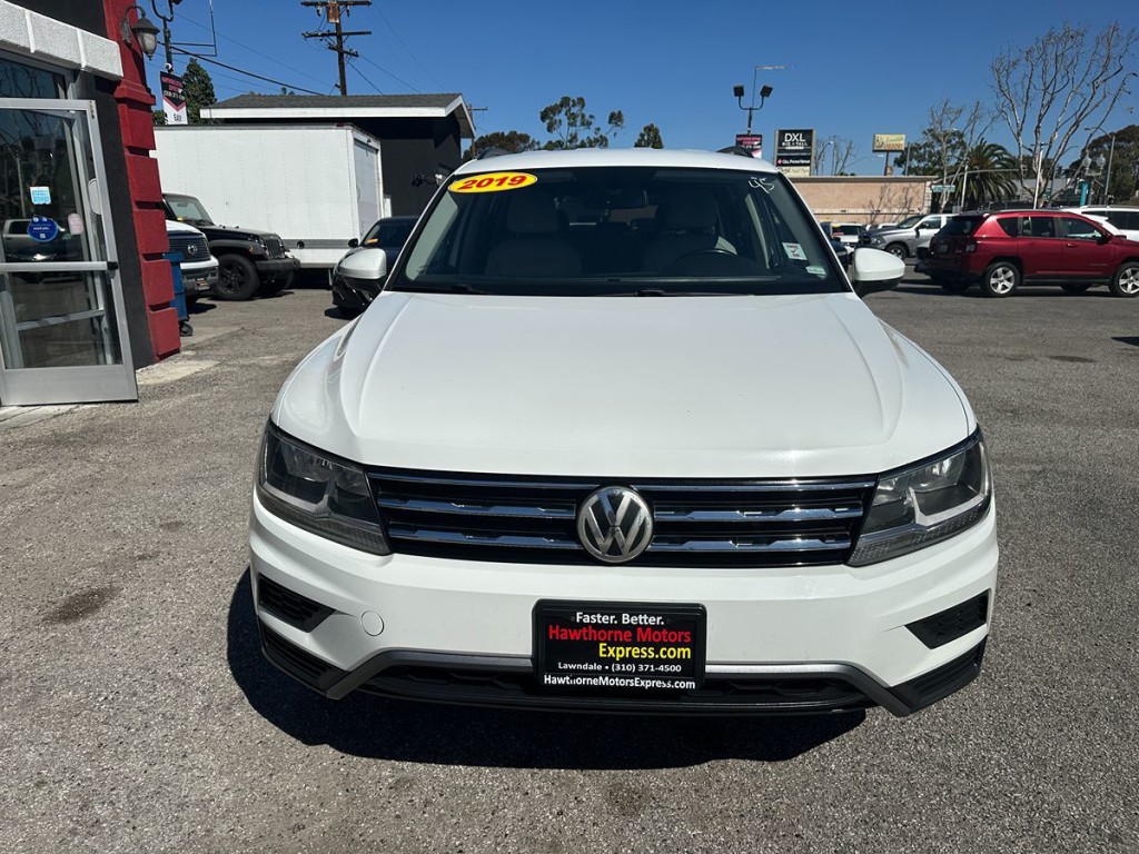 2019 Volkswagen Tiguan Image 2