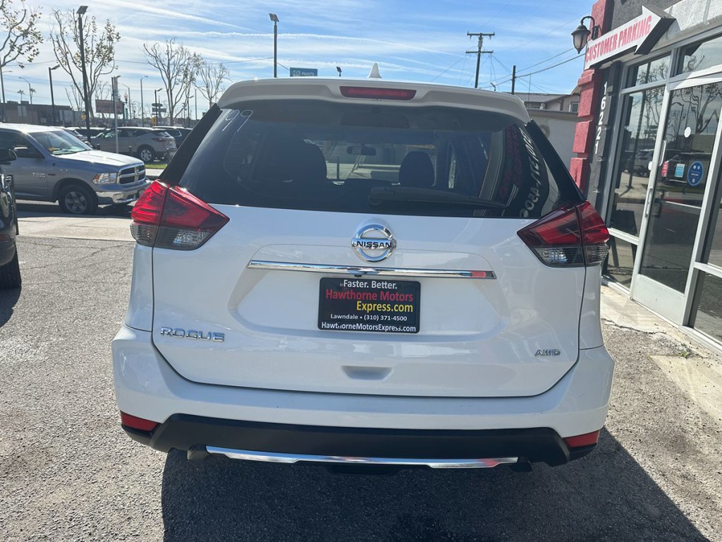 2017 Nissan Rogue Image 7