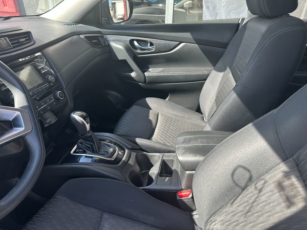 2017 Nissan Rogue Image 14