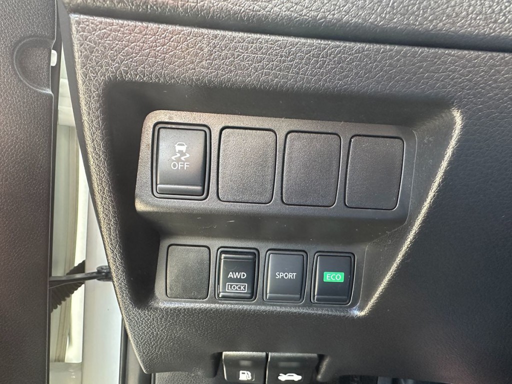 2017 Nissan Rogue Image 17