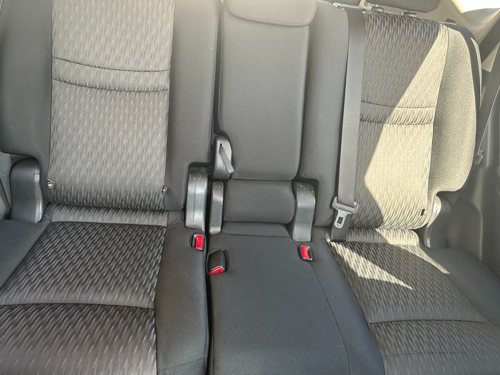 2017 Nissan Rogue Image 21