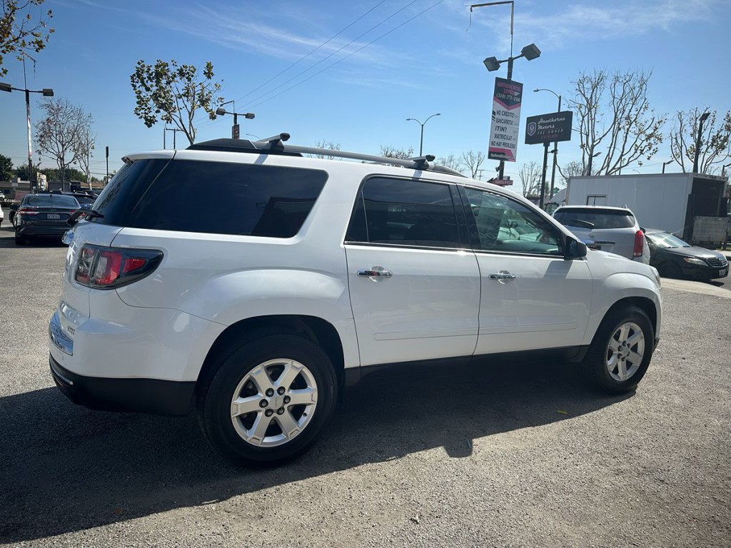 2016 GMC Acadia Image 9