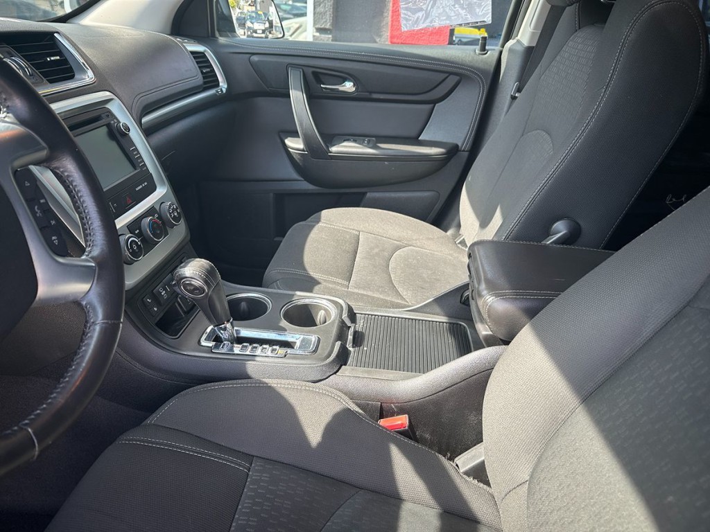 2016 GMC Acadia Image 10