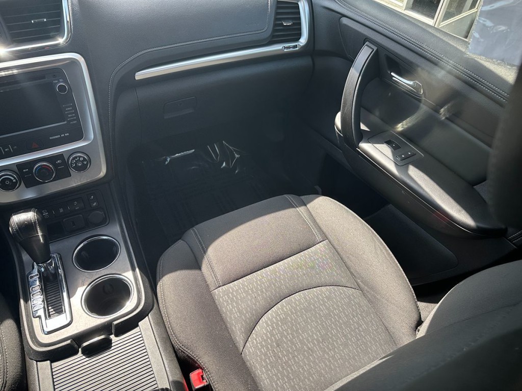 2016 GMC Acadia Image 15