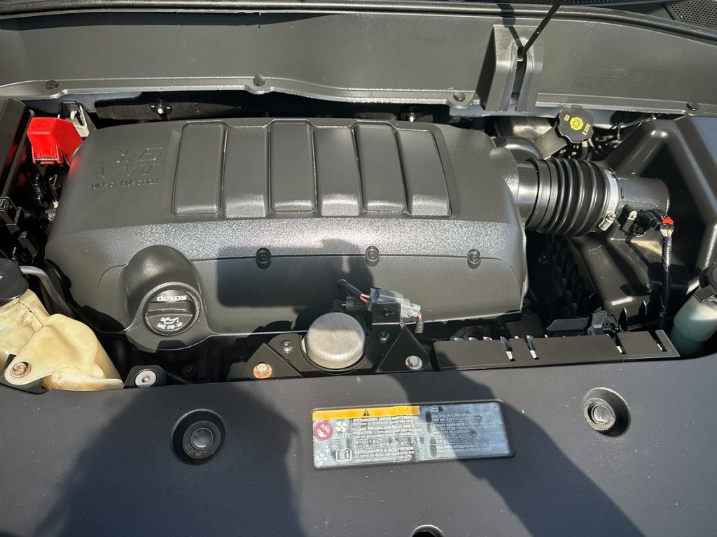 2016 GMC Acadia Image 28