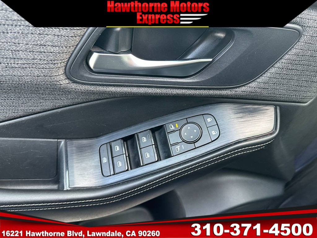 2023 Nissan Rogue Image 16